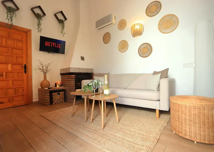 Authentic Spanish House With Terrace 10Min Beach Walk