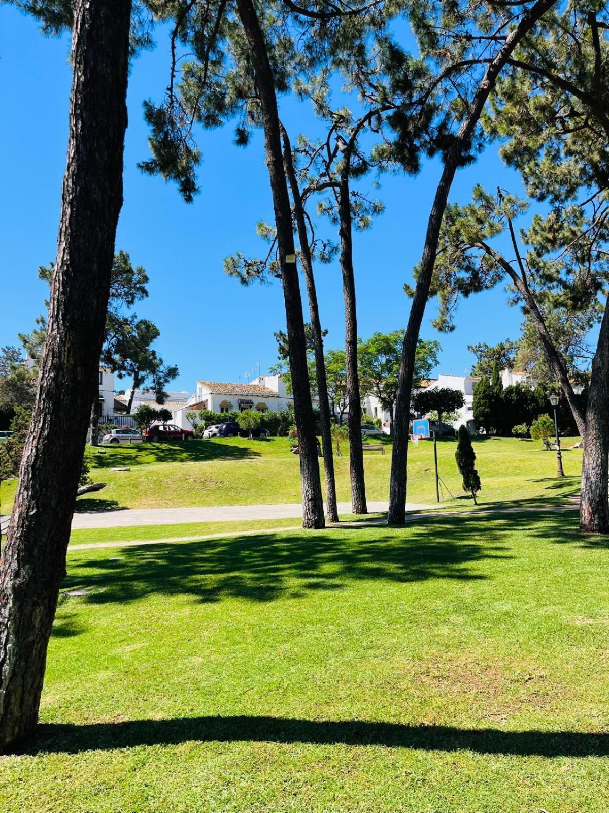 Apartamento Authentic Spanish House With Terrace 10min Walk Marbella