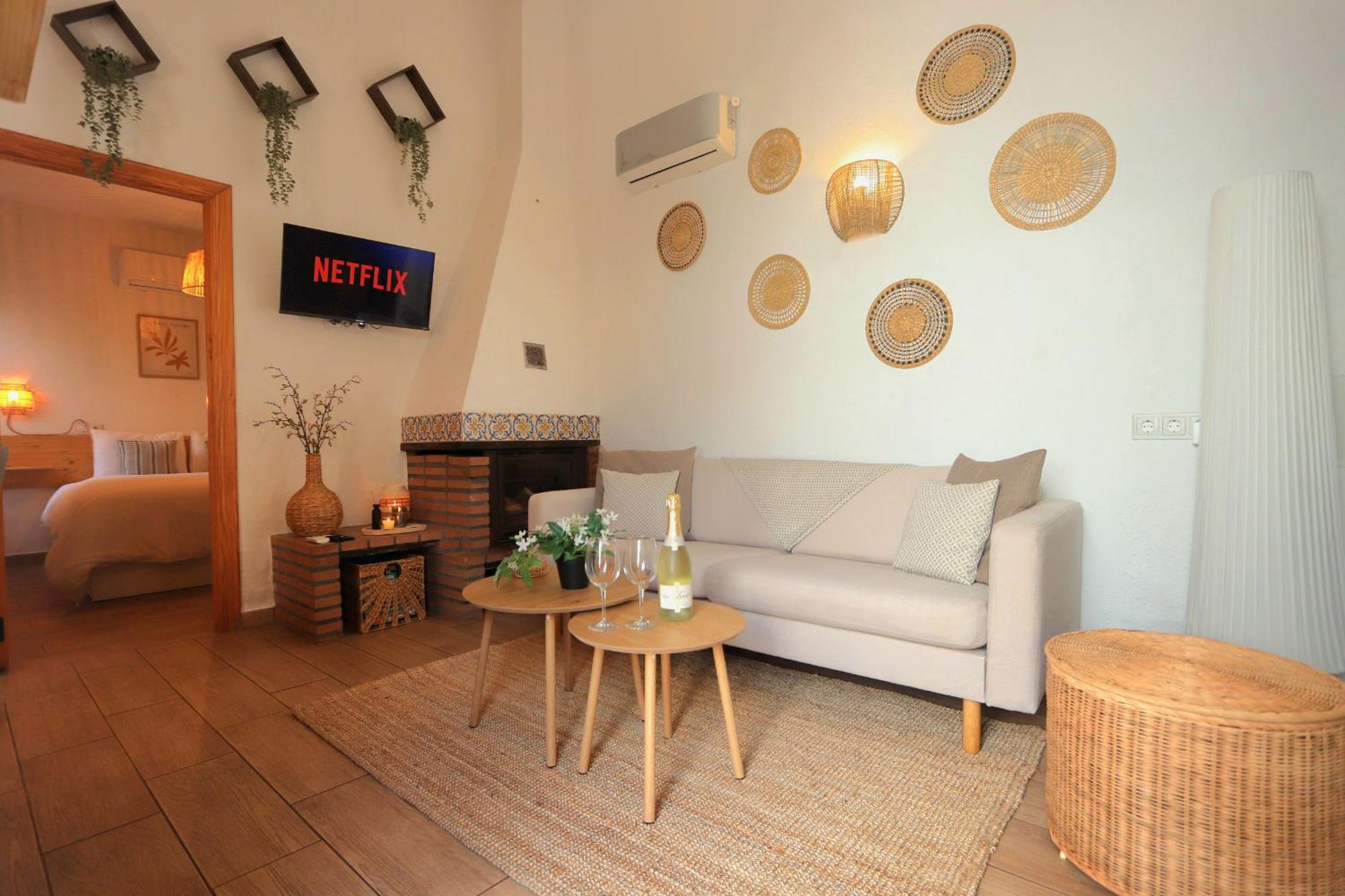 Apartamento Authentic Spanish House With Terrace 10min Walk Marbella